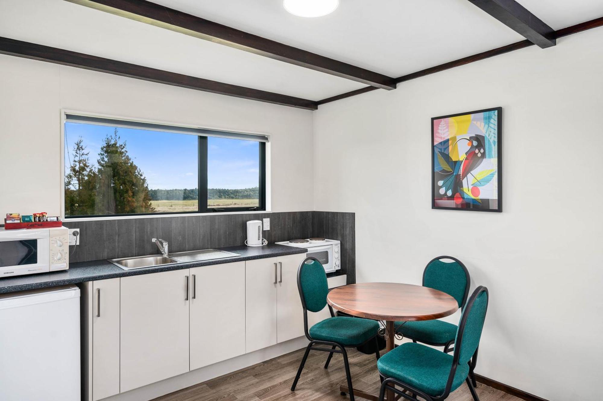 Mountain Heights Lodge Нешънъл Парк Екстериор снимка